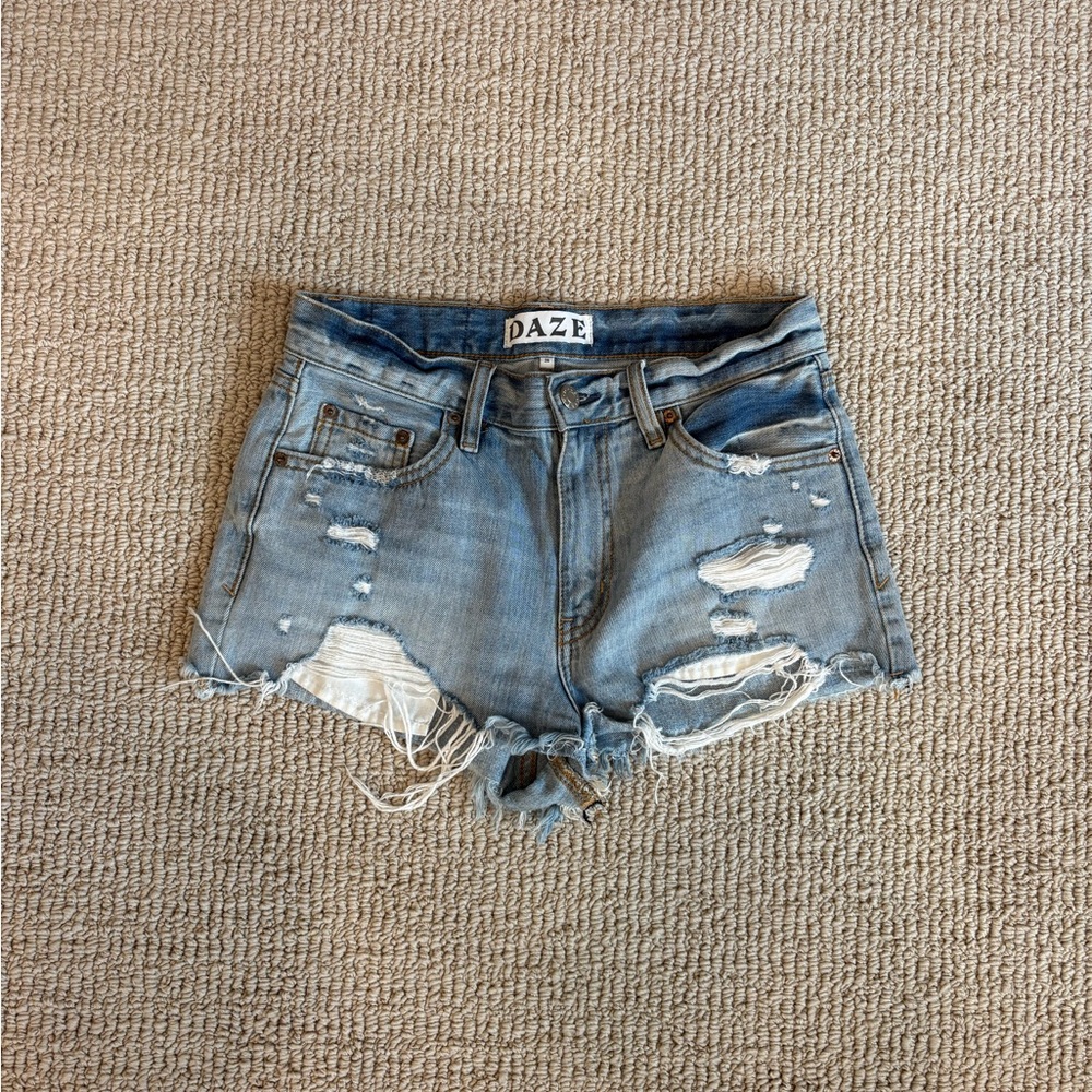 Daze Women's Ripped Denim Shorts - Light Blue